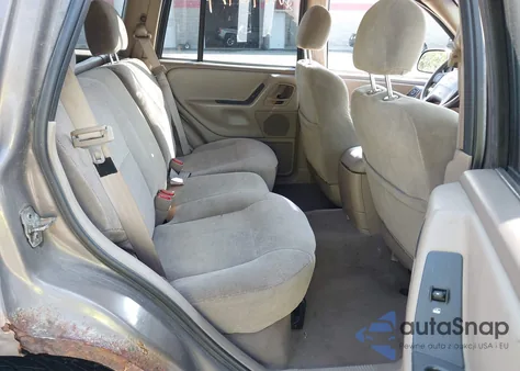 2001 Jeep Grand Cherokee Laredo from USA, damaged, VIN 1J4GW48S31C626727